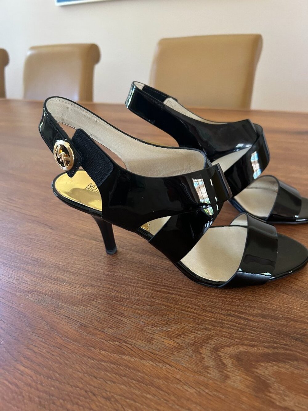 Michael Kors Black Patent Leather Heels Pumps Women’s Designer Shoes